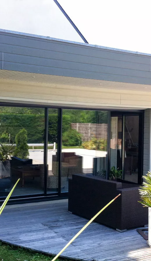 Fenetre baie coulissant simple alu Lena Tri rail   Noir Bplast couv 1 e1606213325771