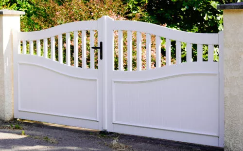 portail battant pvc